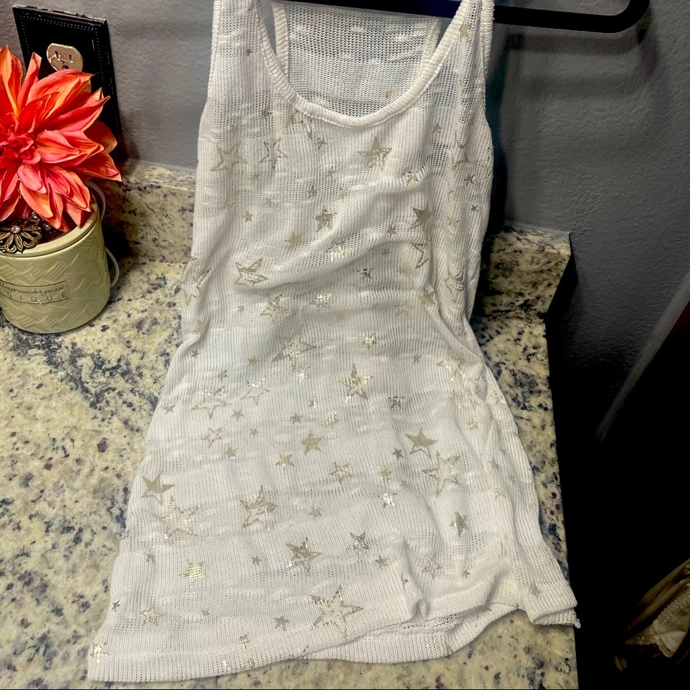 Guess top